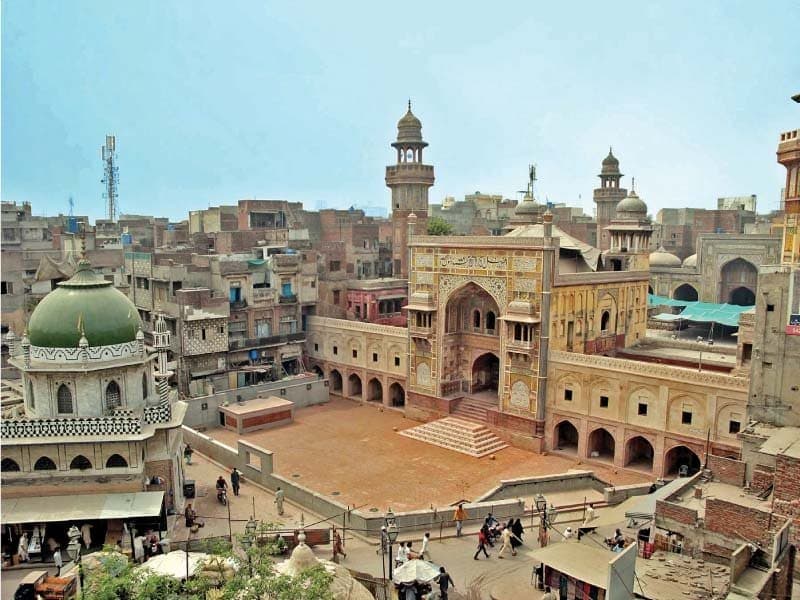 Mughal-era mosque architecture